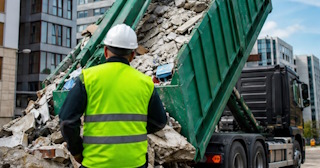 Вывоз строительного мусора в Геленджике: услуги лицензированной компании — ПроМусор
